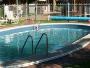 Surfside 3*